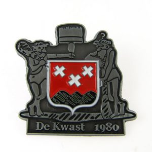 Gegoten Pin